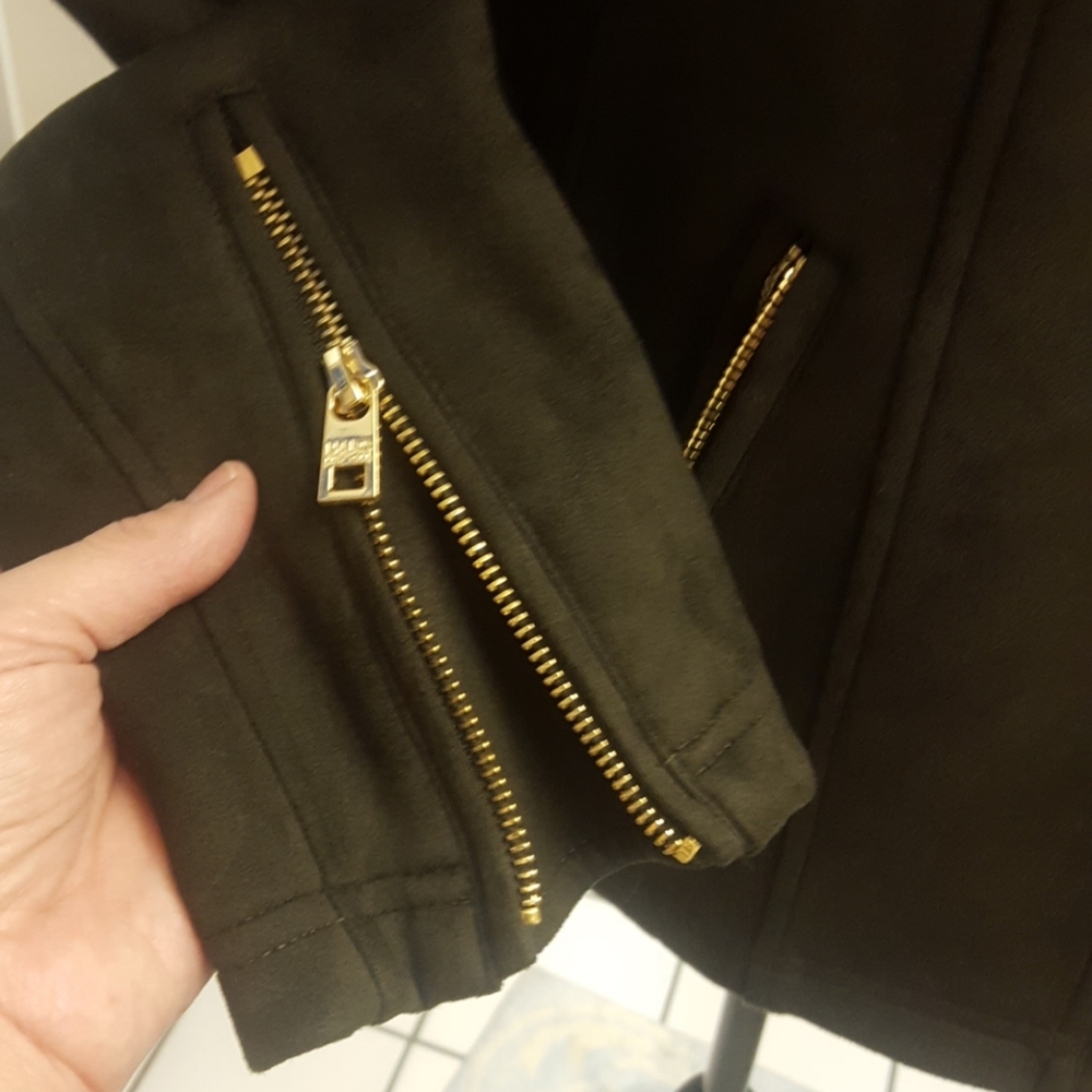 Jacket - Picture 3 of 5